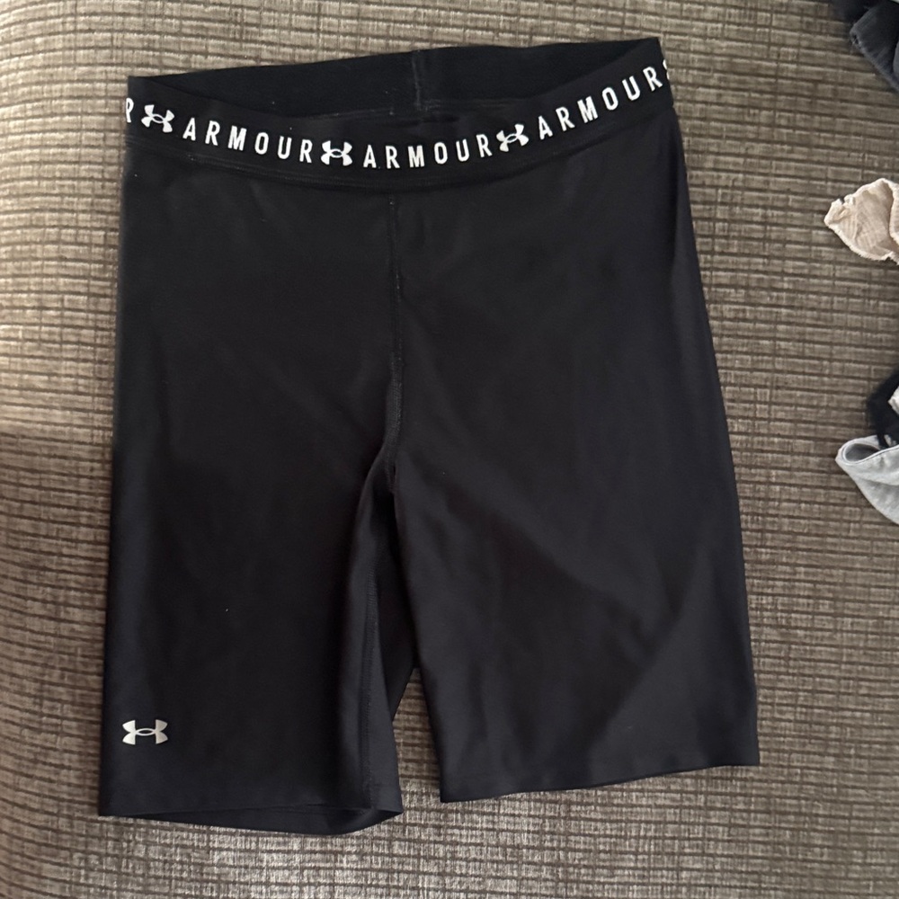 Under Armour Women's Black Bike Shorts